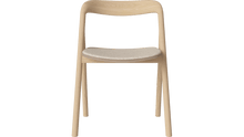 Cargar imagen en el visor de la galería, Fenri Upholstered Dining Chair
