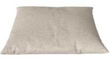 Cargar imagen en el visor de la galería, Classic Cushion
