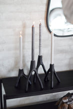Cargar imagen en el visor de la galería, Candle holder Aion S - Black
