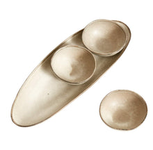 Cargar imagen en el visor de la galería, Long oval tray Mame - Oyster
