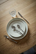 Cargar imagen en el visor de la galería, Dessert plate Ceto Ø22- Soft grey
