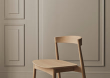 Cargar imagen en el visor de la galería, Kite Dining Chair
